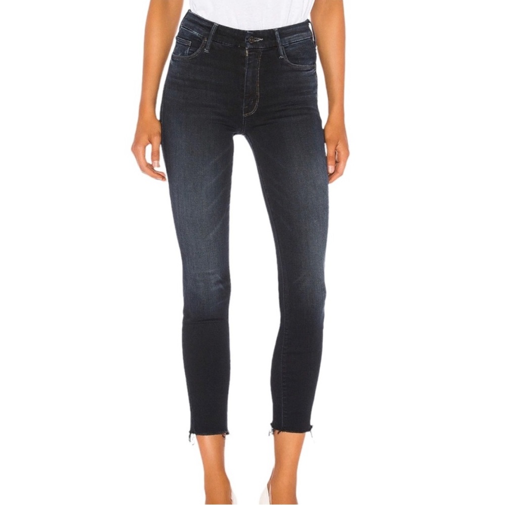 MOTHER Looker High Waisted Ankle Fray Size 26